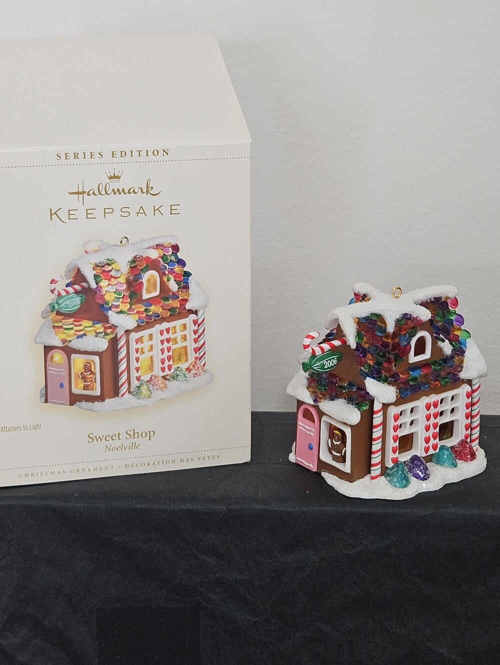 Hallmark Keepsake Ornament: 2006 Sweet Shop Noelville Christmas